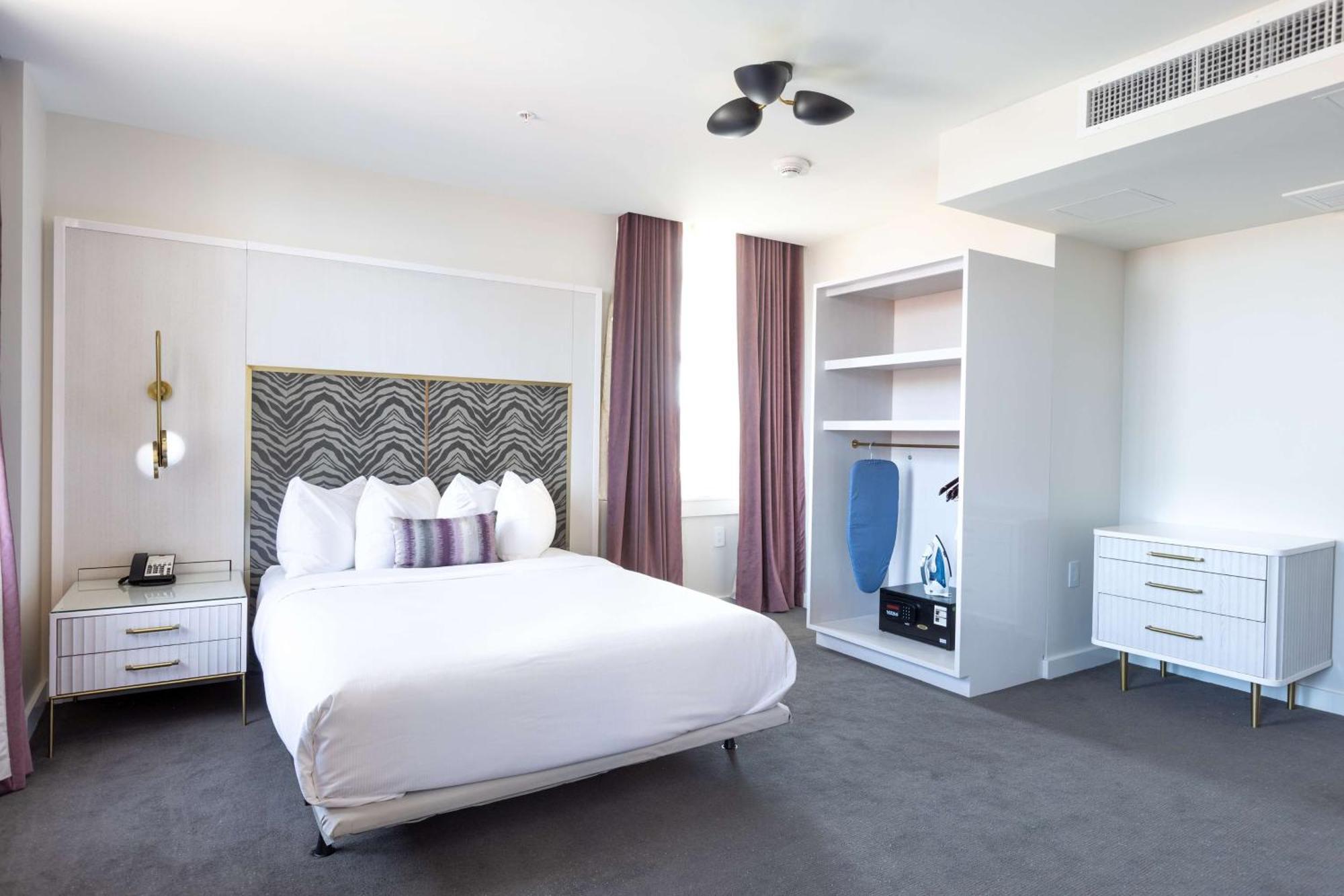 The Kelly Birmingham, Tapestry Collection By Hilton Hotell Exteriör bild